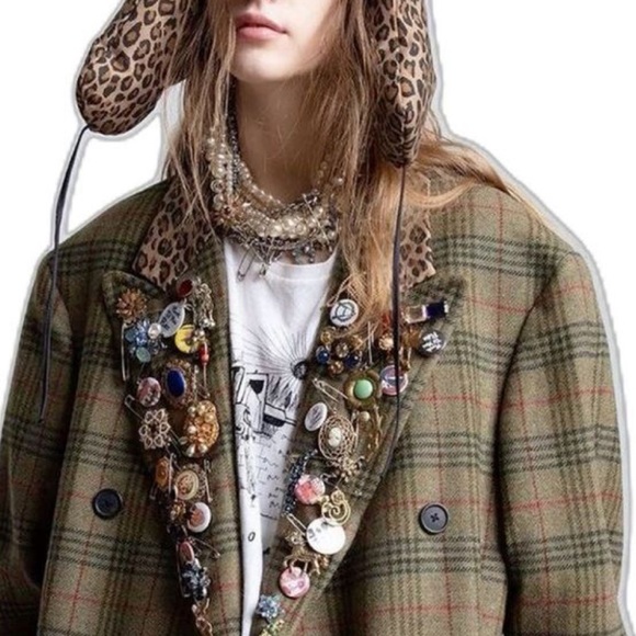 Vintage Poinsettia Wreath, Circa 1950’s - Picture 7 of 10